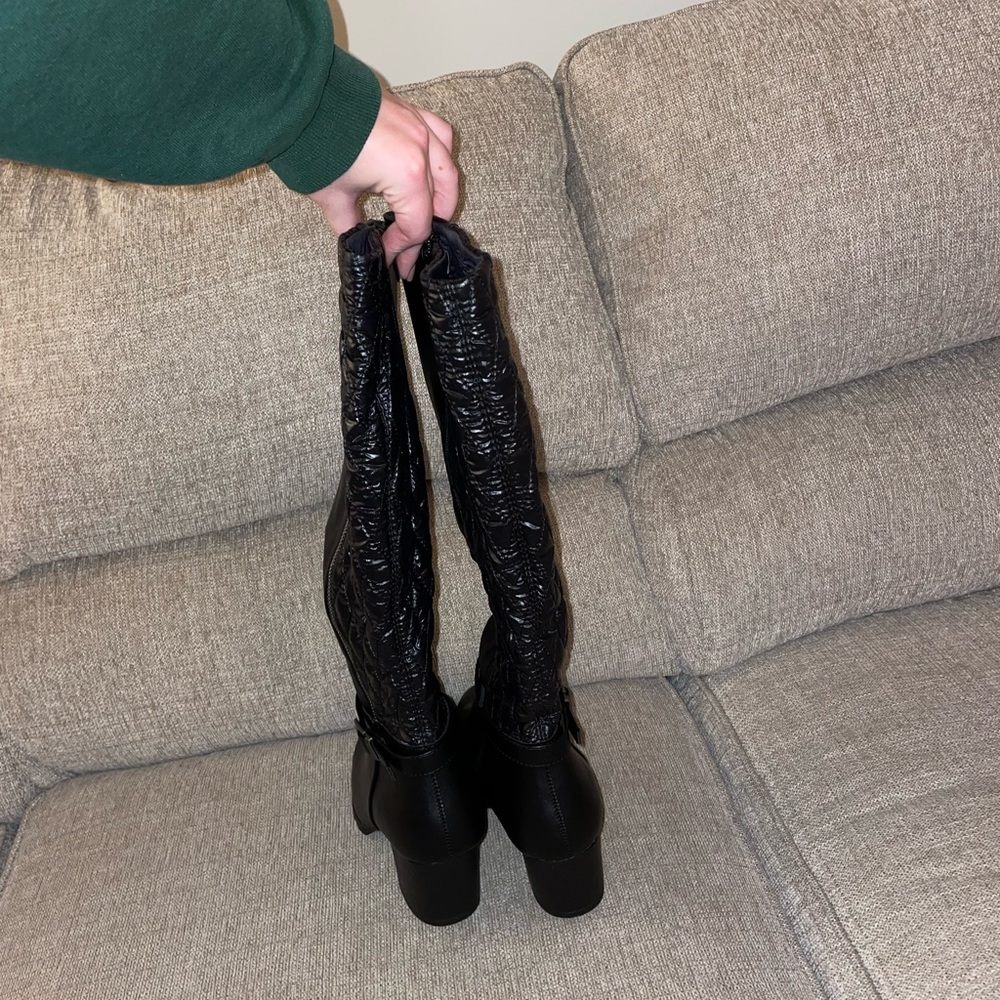 Black Knee High Boots with Quilted Back - Picture 3 of 5